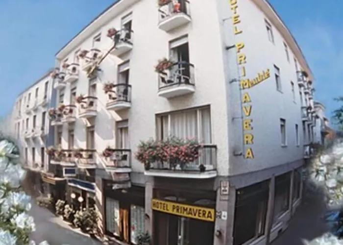 普林马维拉酒店 3* 斯特雷萨